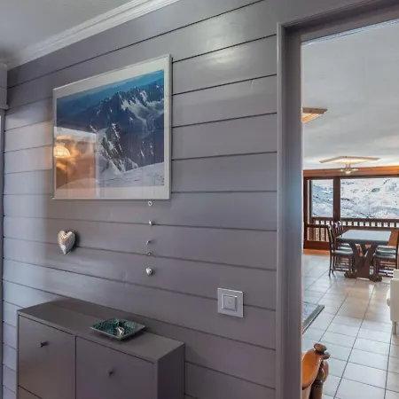 Charming 3br In Ski-in&ski-out - What'app - 0034-635-520-036 - For Reservations!! Val Thorens